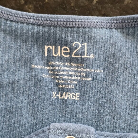 Forever 21 Ribbed Button-Up Crop Top (**Set of 2**) Powder Blue and Sage Green - Picture 10 of 14